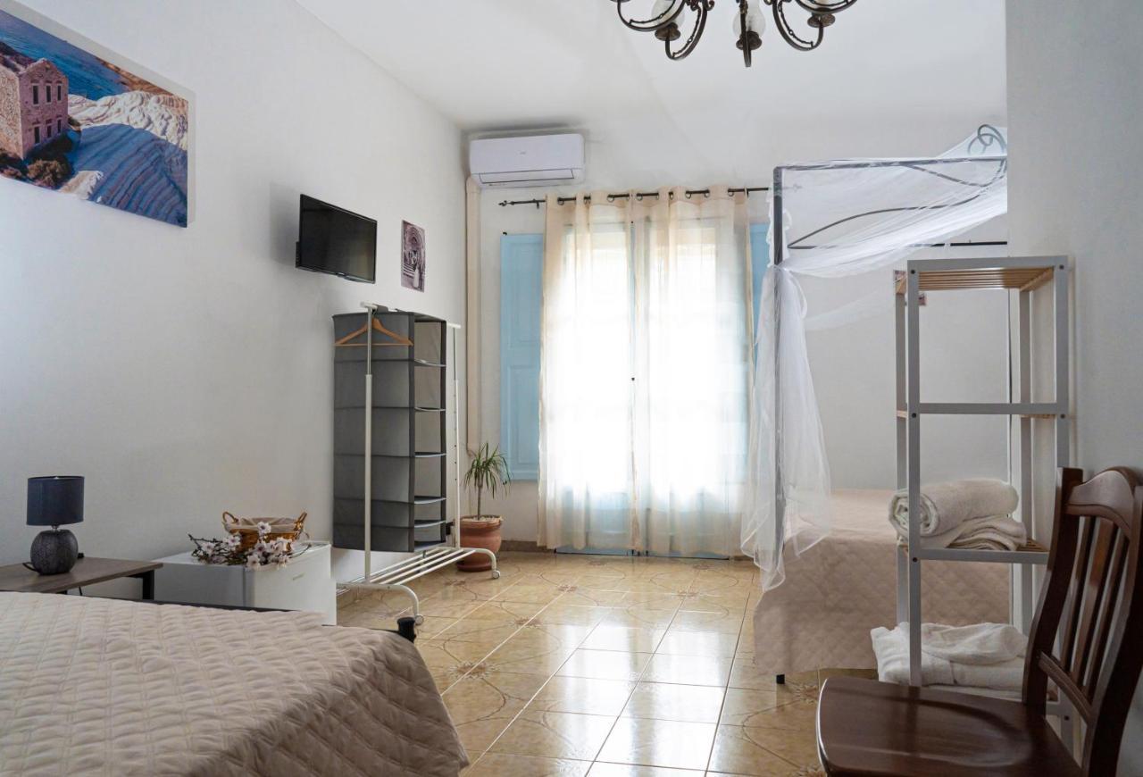 B & B Agrigento Antica Exteriör bild